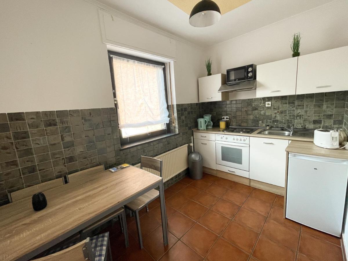 Zum Burghof Apartment Huerth Bagian luar foto