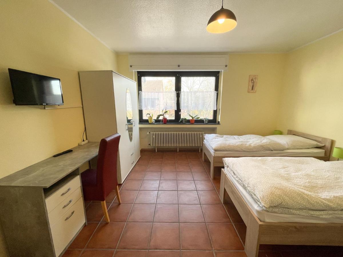 Zum Burghof Apartment Huerth Bagian luar foto